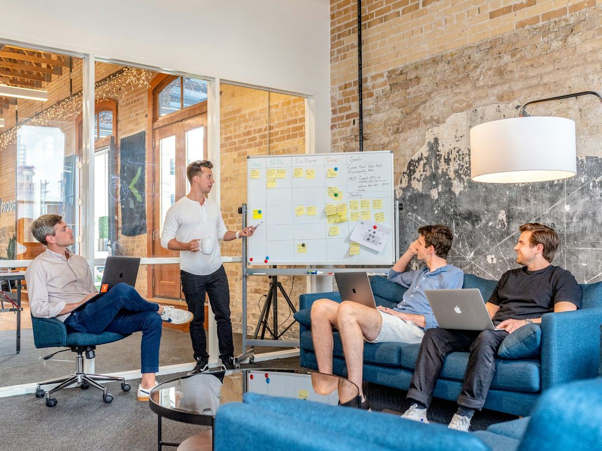 Sales Prospecting Techniques: How Top Performers Build Their Pipelines