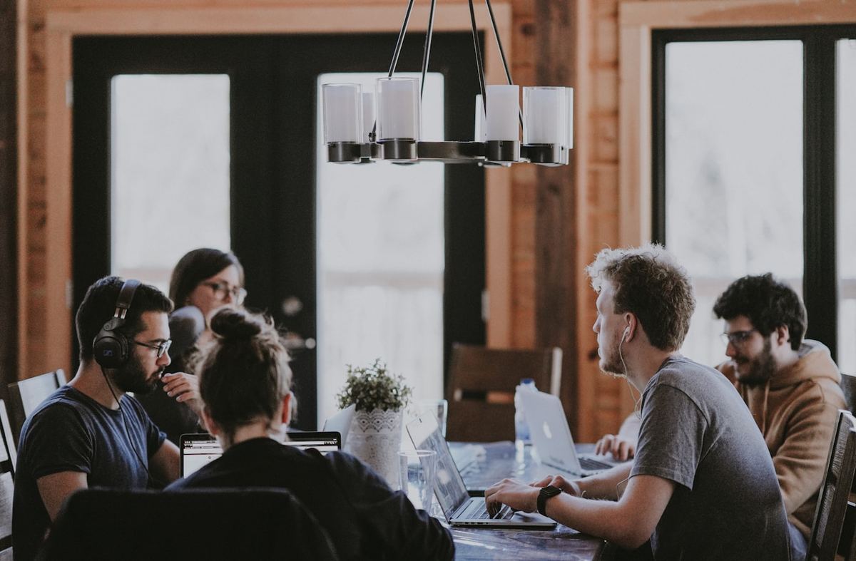 Outsourced SDR vs In-House Team: The Full Cost Comparison